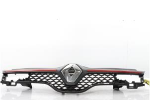 Gebruikte Grille Renault Twingo III (AH) 1.0 SCe 70 12V Prijs € 85,00 Margeregeling aangeboden door Snuverink Autodemontage