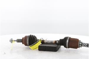 Gebruikte Steekas links-achter Renault Twingo III (AH) ZE R80 Prijs € 150,00 Margeregeling aangeboden door Snuverink Autodemontage