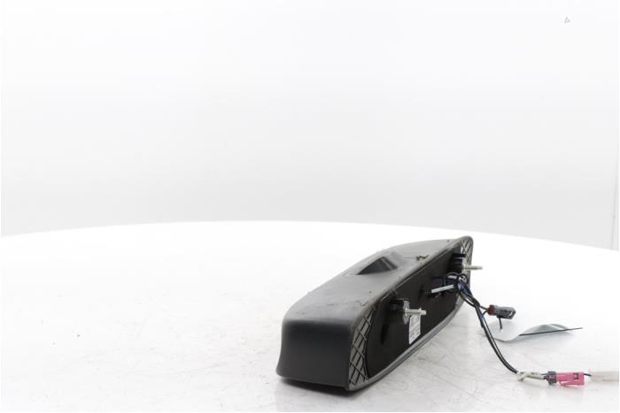 Extra Remlicht midden van een Peugeot Boxer (U9) 2.2 BlueHDi 140 2024