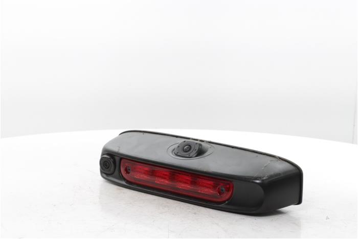 Extra Remlicht midden van een Peugeot Boxer (U9) 2.2 BlueHDi 140 2024