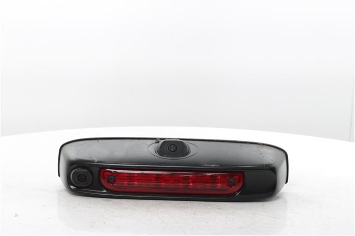 Extra Remlicht midden van een Peugeot Boxer (U9) 2.2 BlueHDi 140 2024