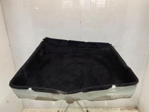 Gebruikte Bekleding bagageruimte Opel Grandland (OV64) 1.2 Turbo 12V Hybrid 136 Prijs € 151,25 Inclusief btw aangeboden door Snuverink Autodemontage