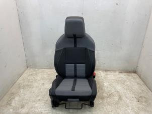 Gebruikte Voorstoel rechts Opel Grandland (OV64) 1.2 Turbo 12V Hybrid 136 Prijs € 151,23 Inclusief btw aangeboden door Snuverink Autodemontage