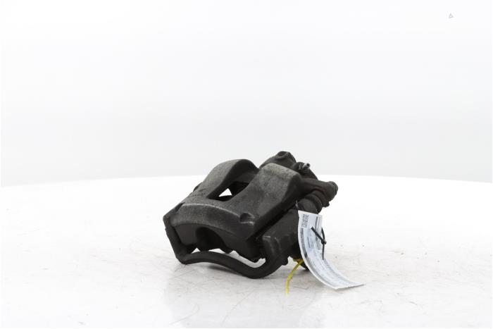 Remklauw (Tang) links-achter van een Peugeot Boxer (U9) 2.2 BlueHDi 140 2024