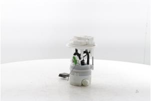 Gebruikte Tank element Pomp Opel Corsa F (UB/UH/UP) 1.2 Turbo 12V 100 Prijs € 195,00 Margeregeling aangeboden door Snuverink Autodemontage