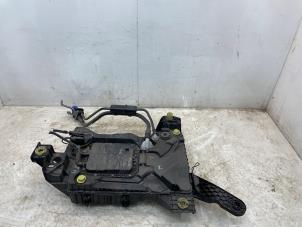 Gebruikte Adblue tank Peugeot 308 SW (F4/FC/FN/FR) 1.5 Blue HDi 130 16V Prijs € 375,00 Margeregeling aangeboden door Snuverink Autodemontage