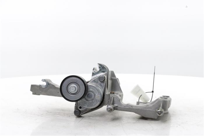 Gebruikte Dynamosteun boven Opel Grandland (OV64) 1.2 Turbo 12V Hybrid 136 Prijs € 90,75 Inclusief btw aangeboden door Snuverink Autodemontage