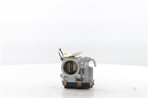 Gebruikte Gasklephuis Renault Arkana (RJLL) 1.6 E-Tech 145 16V Prijs € 95,00 Margeregeling aangeboden door Snuverink Autodemontage