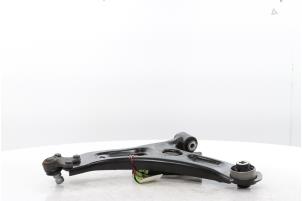 Gebruikte Draagarm rechts-voor Opel Corsa F (UB/UH/UP) 1.2 Turbo 12V 100 Prijs € 50,00 Margeregeling aangeboden door Snuverink Autodemontage