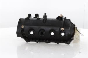 Gebruikte Kleppendeksel Renault Twingo (C06) 1.2 16V Prijs € 60,00 Margeregeling aangeboden door Snuverink Autodemontage