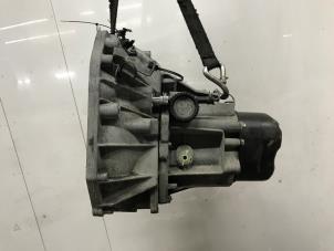 Gebruikte Versnellingsbak Renault Clio IV Estate/Grandtour (7R) 0.9 Energy TCE 12V Prijs € 500,00 Margeregeling aangeboden door Snuverink Autodemontage