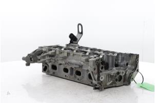 Cilinderkop van een Opel Movano 2.3 BiTurbo 16V 2018
