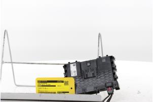 Gebruikte Computer Diversen Renault 5 E-Tech electric 52 kWh Prijs € 200,00 Margeregeling aangeboden door Snuverink Autodemontage