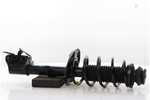 Gebruikte Schokdemperpoot links-achter Renault 5 E-Tech electric 52 kWh Prijs € 175,00 Margeregeling aangeboden door Snuverink Autodemontage