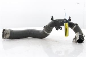 Gebruikte Intercooler Slang Renault Megane IV Estate (RFBK) 1.2 Energy TCE 100 Prijs € 150,00 Margeregeling aangeboden door Snuverink Autodemontage