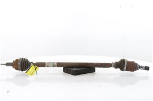 Gebruikte Aandrijfas rechts-achter Renault Twingo III (AH) ZE R80 Prijs € 151,25 Inclusief btw aangeboden door Snuverink Autodemontage