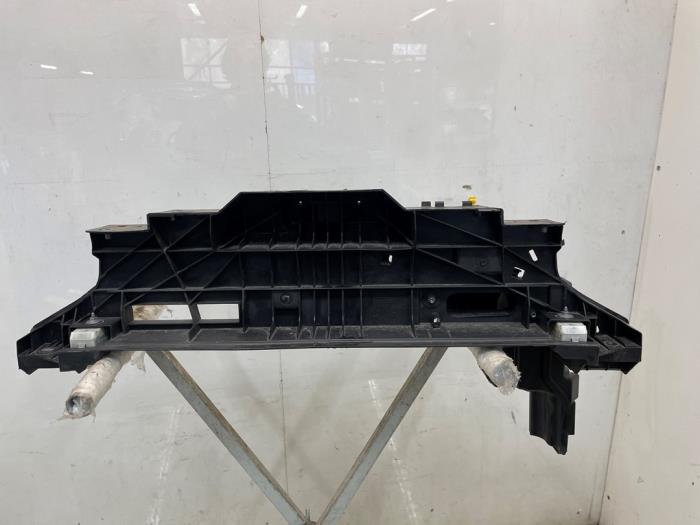 Gebruikte Frontpaneel Citroen Berlingo 1.2 12V PureTech 110 Prijs € 145,00 Margeregeling aangeboden door Snuverink Autodemontage