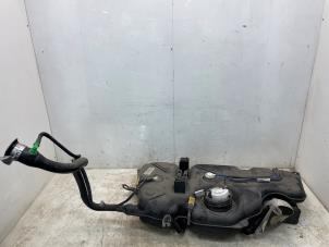 Gebruikte Tank Citroen Berlingo 1.2 12V PureTech 110 Prijs € 350,00 Margeregeling aangeboden door Snuverink Autodemontage