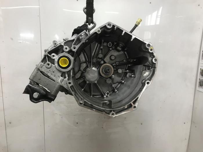 Gebruikte Versnellingsbak Dacia Bigster 1.2 Mild Hybrid 140 12V Prijs € 1.250,00 Margeregeling aangeboden door Snuverink Autodemontage