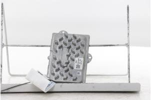 Gebruikte Computer Verlichting Peugeot 3008 II (M4/MC/MJ/MR) 1.5 BlueHDi 130 Prijs € 115,00 Margeregeling aangeboden door Snuverink Autodemontage