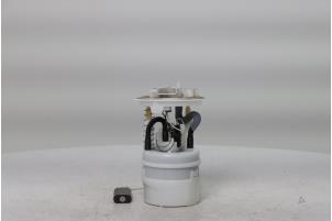 Gebruikte Tank element Pomp Renault Clio V (RJAB) 1.0 TCe 90 12V Prijs € 150,00 Margeregeling aangeboden door Snuverink Autodemontage