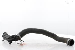 Gebruikte Intercooler Slang Citroen Berlingo 1.2 12V PureTech 110 Prijs € 25,00 Margeregeling aangeboden door Snuverink Autodemontage