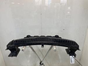 Gebruikte Bumperbalk voor Nissan Qashqai (J12) 1.3 DIG-T MHEV 16V Prijs € 250,00 Margeregeling aangeboden door Snuverink Autodemontage