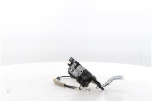 Gebruikte Deurslot Mechaniek 4Deurs links-voor Peugeot 308 SW (4E/H) 1.6 VTI 16V Prijs € 140,00 Margeregeling aangeboden door Snuverink Autodemontage