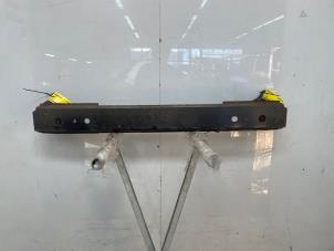 Gebruikte Bumperframe achter Toyota Yaris III (P13) 1.5 16V Hybrid Prijs € 70,00 Margeregeling aangeboden door Snuverink Autodemontage