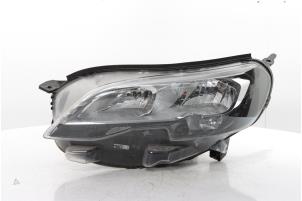 Gebruikte Linker Koplamp Peugeot Expert (V1/VA/VB/VE/VF/VT/VY) e-Expert Prijs € 272,25 Inclusief btw aangeboden door Snuverink Autodemontage
