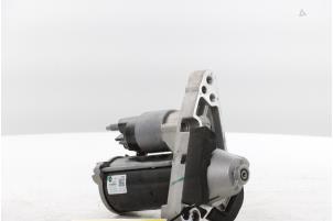 Gebruikte Startmotor Renault Captur II (RJB) 1.3 Mild Hybrid 160 16V Prijs € 105,00 Margeregeling aangeboden door Snuverink Autodemontage