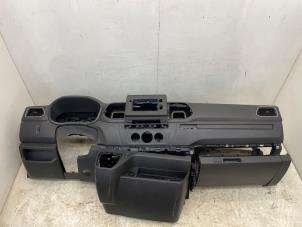 Gebruikte Dashboard Renault Master III (MA/MB/MC/MD/MH/MF/MG/MH) 2.3 dCi 135 16V FWD Prijs € 423,50 Inclusief btw aangeboden door Snuverink Autodemontage