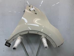 Gebruikte Scherm rechts-voor Renault Captur (2R) 0.9 Energy TCE 12V Prijs € 175,00 Margeregeling aangeboden door Snuverink Autodemontage