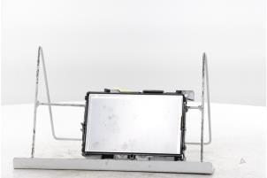 Gebruikte Display Interieur Renault Captur (2R) 1.2 TCE 16V EDC Prijs € 80,00 Margeregeling aangeboden door Snuverink Autodemontage