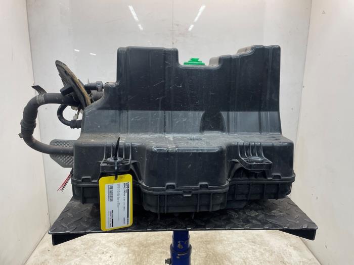 Gebruikte Ureumreservoir Renault Master III (MA/MB/MC/MD/MH/MF/MG/MH) 2.3 dCi 135 16V FWD Prijs € 484,00 Inclusief btw aangeboden door Snuverink Autodemontage