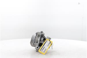 Gebruikte Waterpomp Renault Captur II (RJB) 1.6 E-Tech 145 Prijs € 114,95 Inclusief btw aangeboden door Snuverink Autodemontage