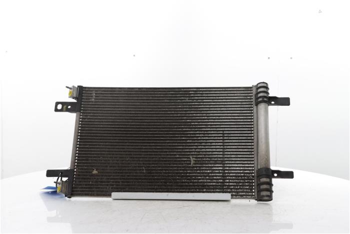 Gebruikte Airco Condensor Peugeot Expert (V1/VA/VB/VE/VF/VT/VY) e-Expert Prijs € 84,68 Inclusief btw aangeboden door Snuverink Autodemontage