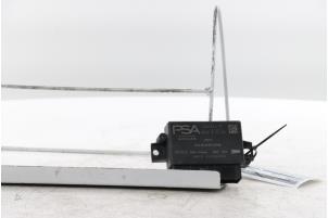 Gebruikte PDC Module Peugeot 308 (F3/FB/FH/FM/FP) 1.2 12V PureTech 130 Prijs € 135,00 Margeregeling aangeboden door Snuverink Autodemontage