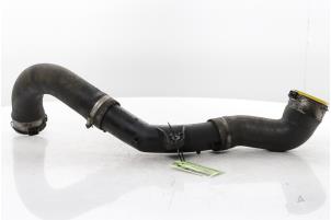 Gebruikte Intercooler Slang Opel Movano 2.3 CDTi Biturbo 16V FWD Prijs € 114,95 Inclusief btw aangeboden door Snuverink Autodemontage