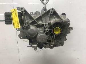 Gebruikte Automaatbak Peugeot 2008 (UD/UK/UR/US/UX) e-2008 50 kWh Prijs € 500,00 Margeregeling aangeboden door Snuverink Autodemontage