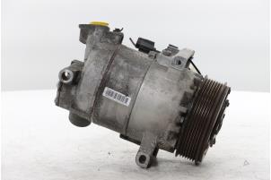 Gebruikte Aircopomp Renault Captur (2R) 1.2 TCE 16V EDC Prijs € 180,00 Margeregeling aangeboden door Snuverink Autodemontage