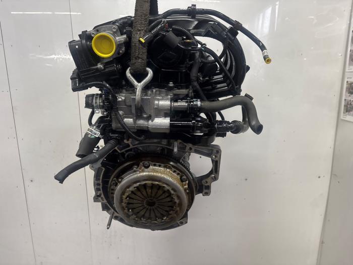 Motor van een Peugeot 208 I (CA/CC/CK/CL) 1.2 Vti 12V PureTech 82 2017