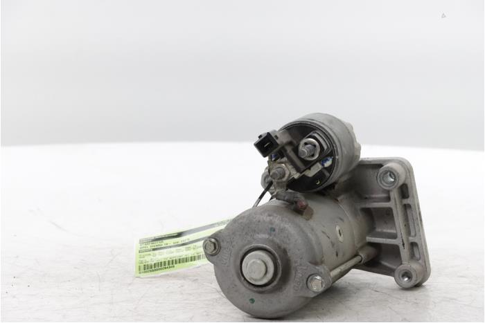Startmotor van een Opel Vivaro 1.5 CDTI 102 2021