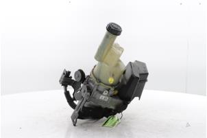 Gebruikte Pomp Servo Opel Vivaro 1.5 CDTI 102 Prijs € 484,00 Inclusief btw aangeboden door Snuverink Autodemontage