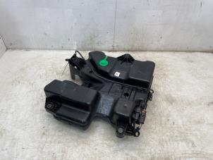 Gebruikte Adblue tank Peugeot Expert (V1/VA/VB/VE/VF/VT/VY) 2.0 Blue HDi 120 16V Prijs € 510,00 Margeregeling aangeboden door Snuverink Autodemontage