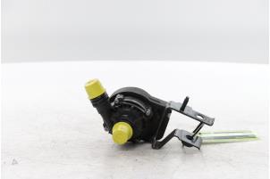 Gebruikte Waterpomp Opel Mokka Mokka-e, Electric 54 kWh Prijs € 42,35 Inclusief btw aangeboden door Snuverink Autodemontage