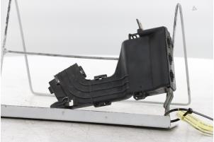 Gebruikte Zekeringkast Renault Megane III Grandtour (KZ) 1.5 dCi 110 Prijs op aanvraag aangeboden door Snuverink Autodemontage