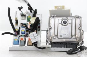 Gebruikte Computer Motormanagement Peugeot 3008 III 1.6 16V Plug-in Hybrid 195 Prijs op aanvraag aangeboden door Snuverink Autodemontage