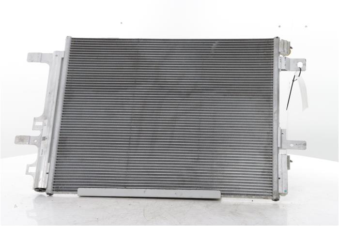 Gebruikte Airco Condensor Peugeot 3008 III 1.6 16V Plug-in Hybrid 195 Prijs € 356,95 Inclusief btw aangeboden door Snuverink Autodemontage