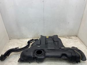 Gebruikte Tank Renault Megane III Berline (BZ) 1.2 16V TCE 115 Prijs € 100,00 Margeregeling aangeboden door Snuverink Autodemontage